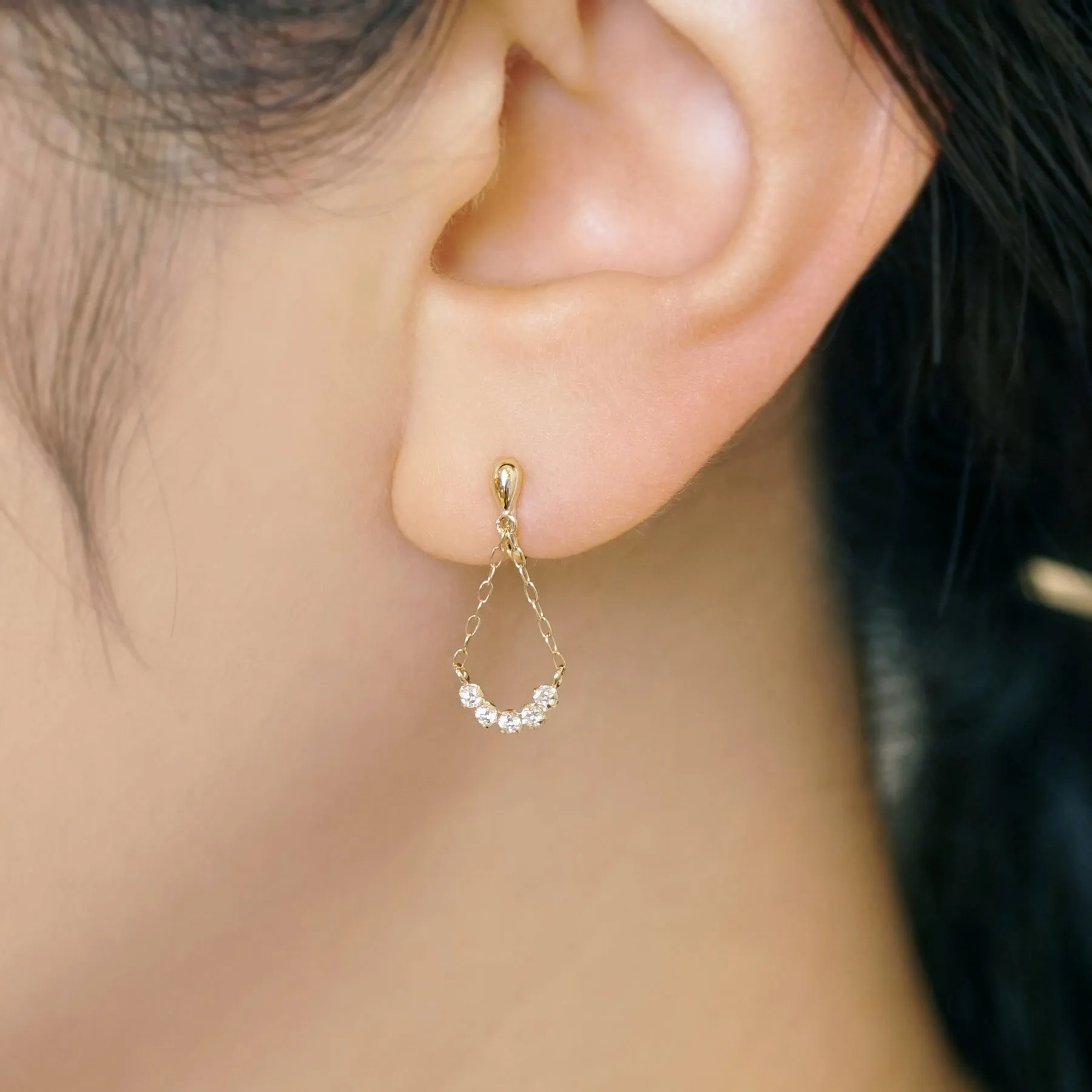 [Airy Clip-On Earrings] 10K Swinging Arch Earrings (Yellow Gold)