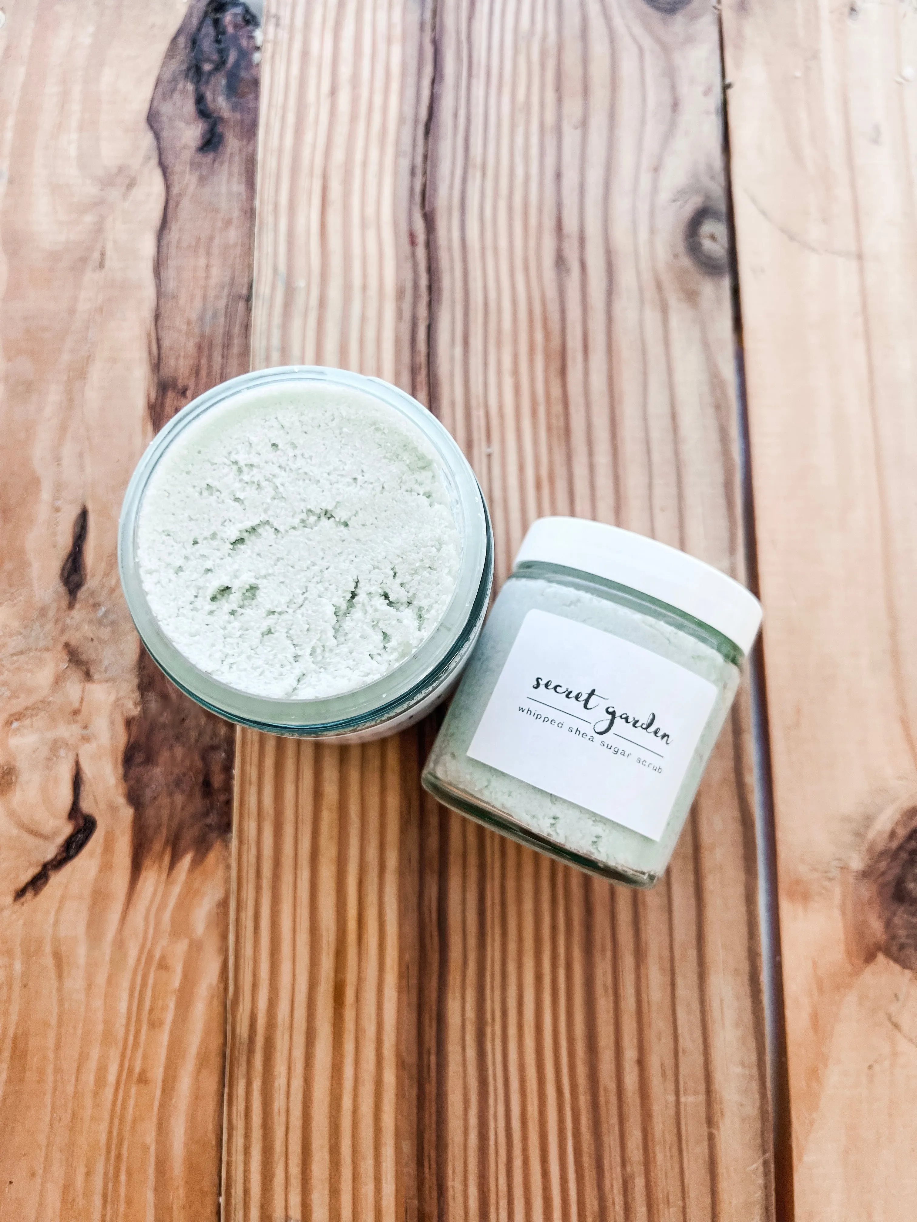 secret garden sugar scrub | lemongrass & sandalwood